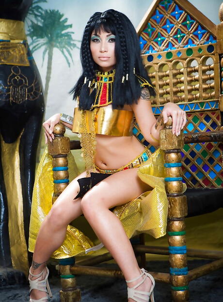 Excellent south korean hottie Rina Ellis in uniform shows her ass 